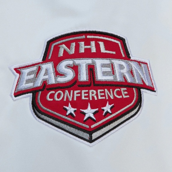 Toronto Maple Leafs NHL Mitchell & Ness Men’s Lightweight Satin Jacket - Picture 4 of 5